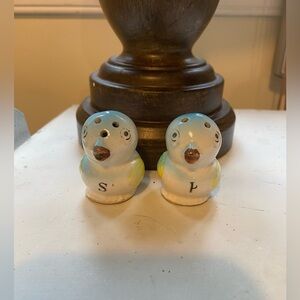 Vintage bird salt and pepper shakers